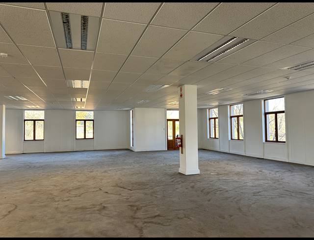 684M² OFFICE TO LET IN SANDTON CENTRAL